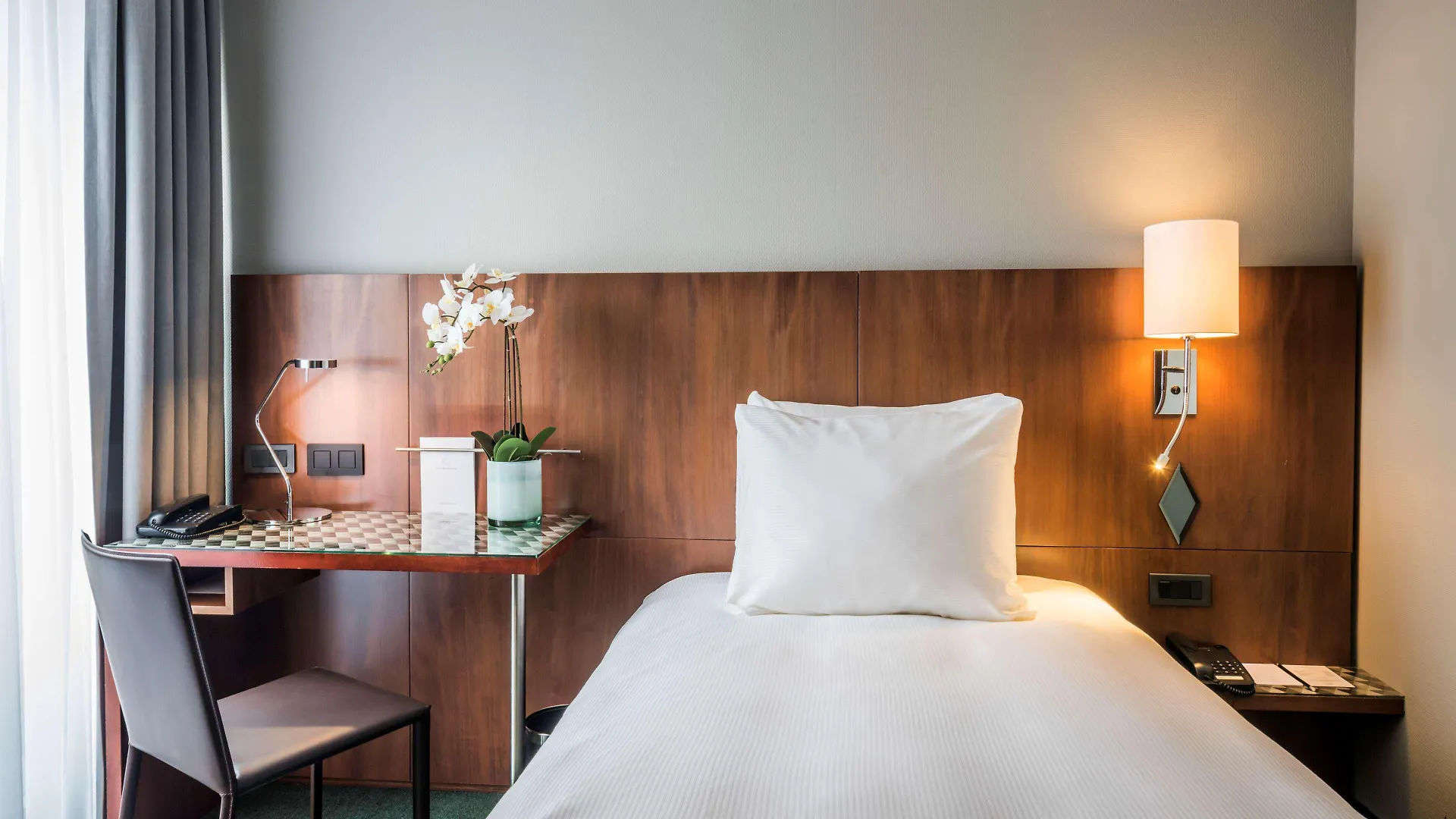 Hotel Nh Brussels Eu Berlaymont 4*,